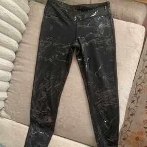 GAP Black and White Patterned Leggings
